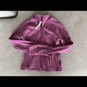 lululemon sz 8 cropped define vintage plum